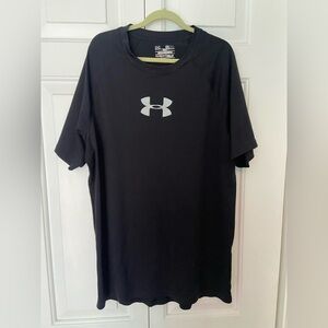 men’s UA shirt